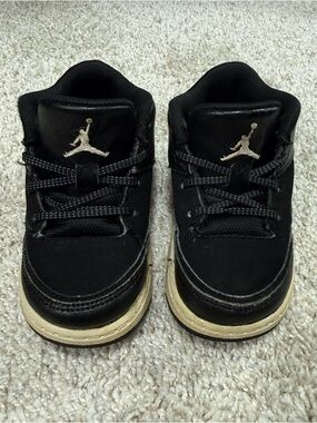Jordan Kids Black Sneakers with Cream Jumpman Accent